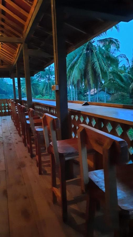 Rumah Nalu Surf Camp Krui Dış mekan fotoğraf