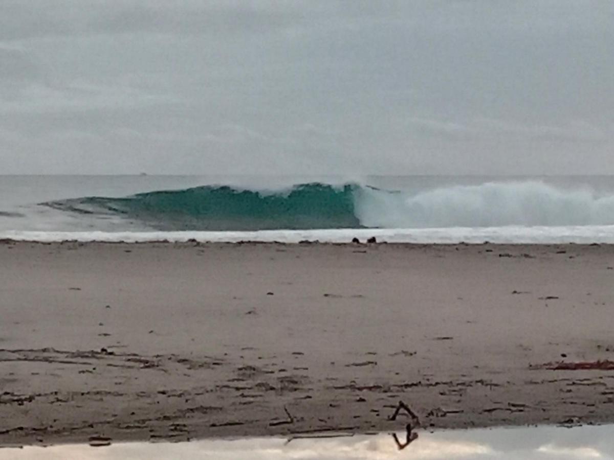 Rumah Nalu Surf Camp Krui Dış mekan fotoğraf