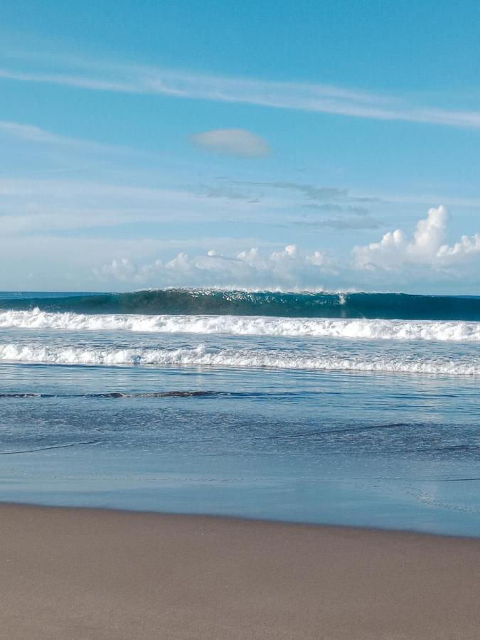 Rumah Nalu Surf Camp Krui Dış mekan fotoğraf