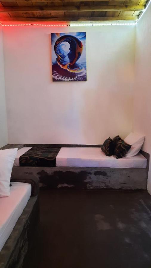 Rumah Nalu Surf Camp Krui Dış mekan fotoğraf